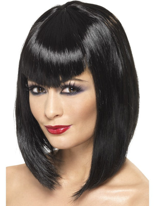 Short black vamp wig with fringe